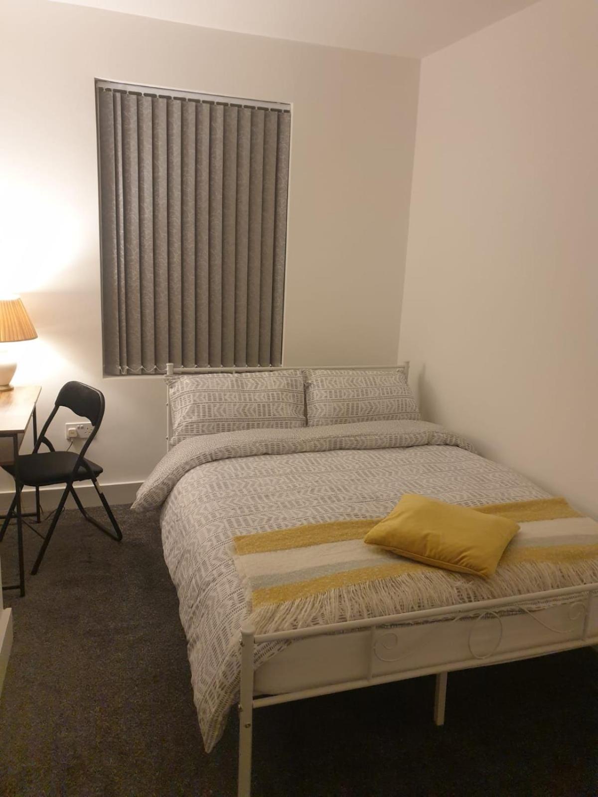 Sweet Dreams 2 Otel Luton  Dış mekan fotoğraf